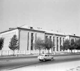 Здание государственного архива Минской области (01.08.1963) Белорусский государственный архив кинофотофонодокументов. 0-033378.